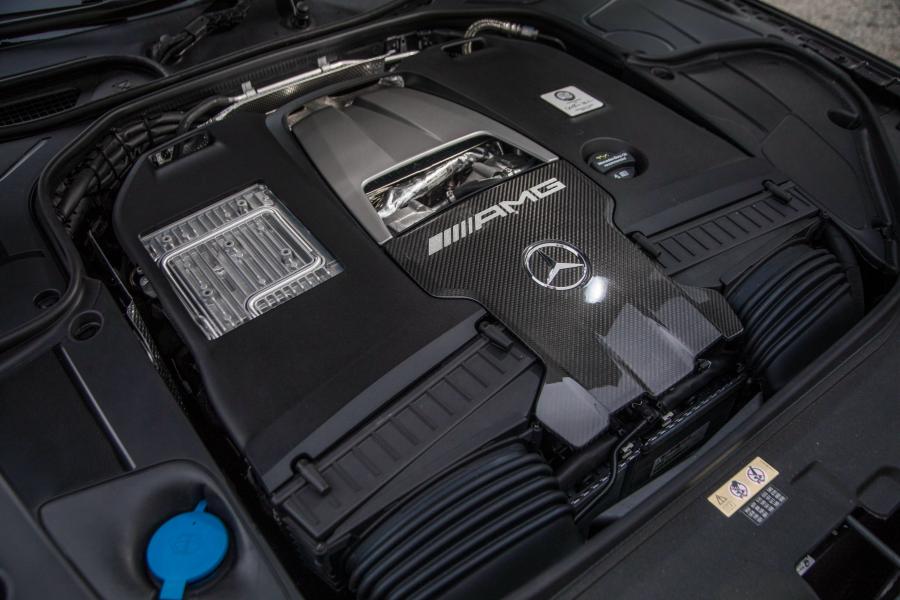 Моторный отсек Mercedes-AMG S63 4Matic+ Lang (V222) 2017 года  (NA) (фото 20 из 31)